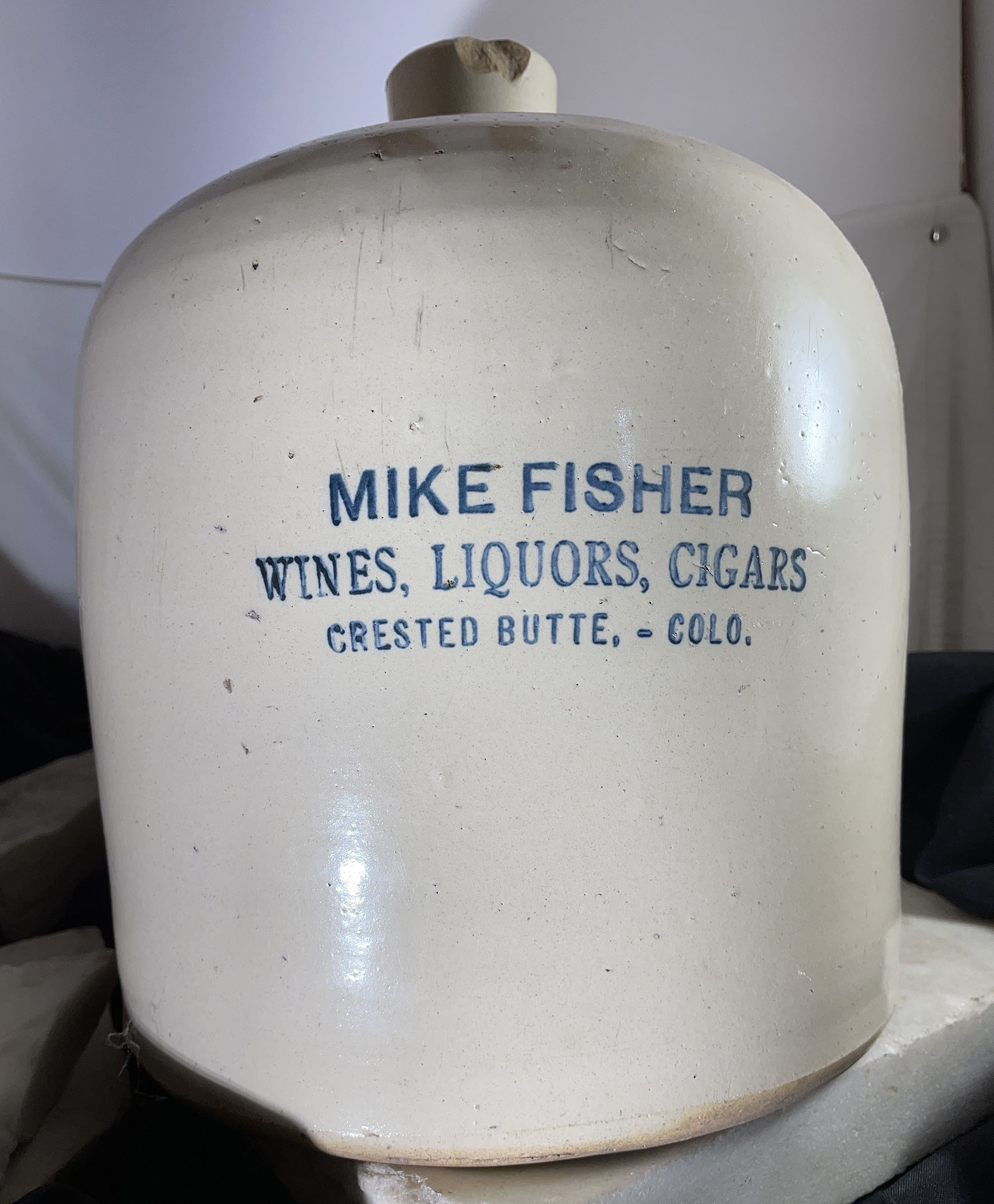 MIKE FISHER, WINES, LIQUORS, CIGARS, CRESTED BUTTE, COLORADO, Saloon whiskey jug, 1905