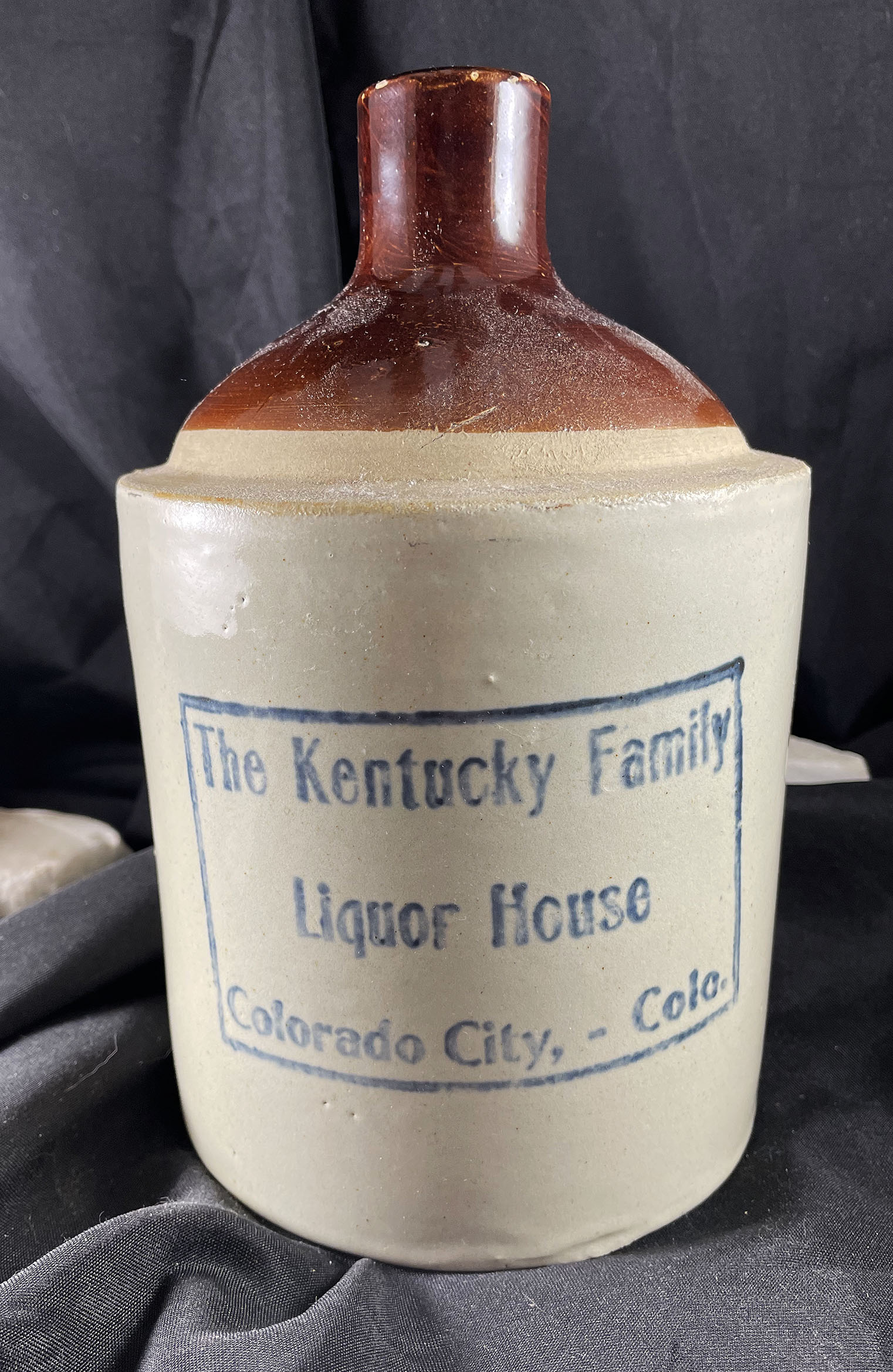 Kentucky Family Liquor House antique 1/2-gallon saloon whiskey jug COLORADO CITY COLORADO 1900